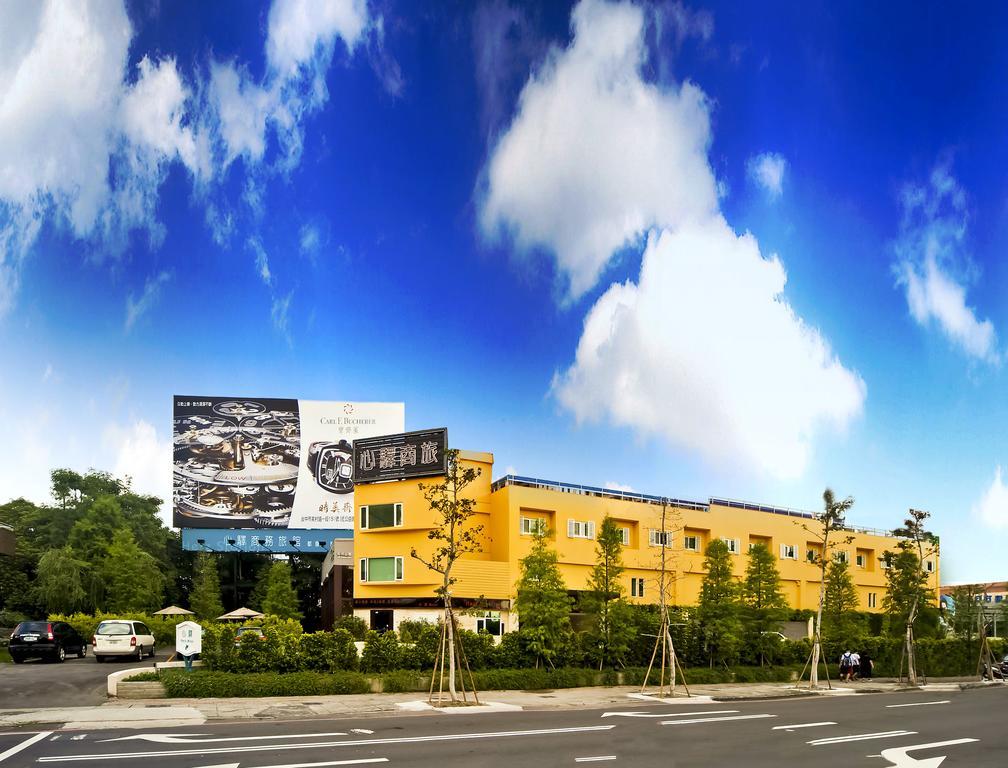 Herz Motel Taichung Exterior photo